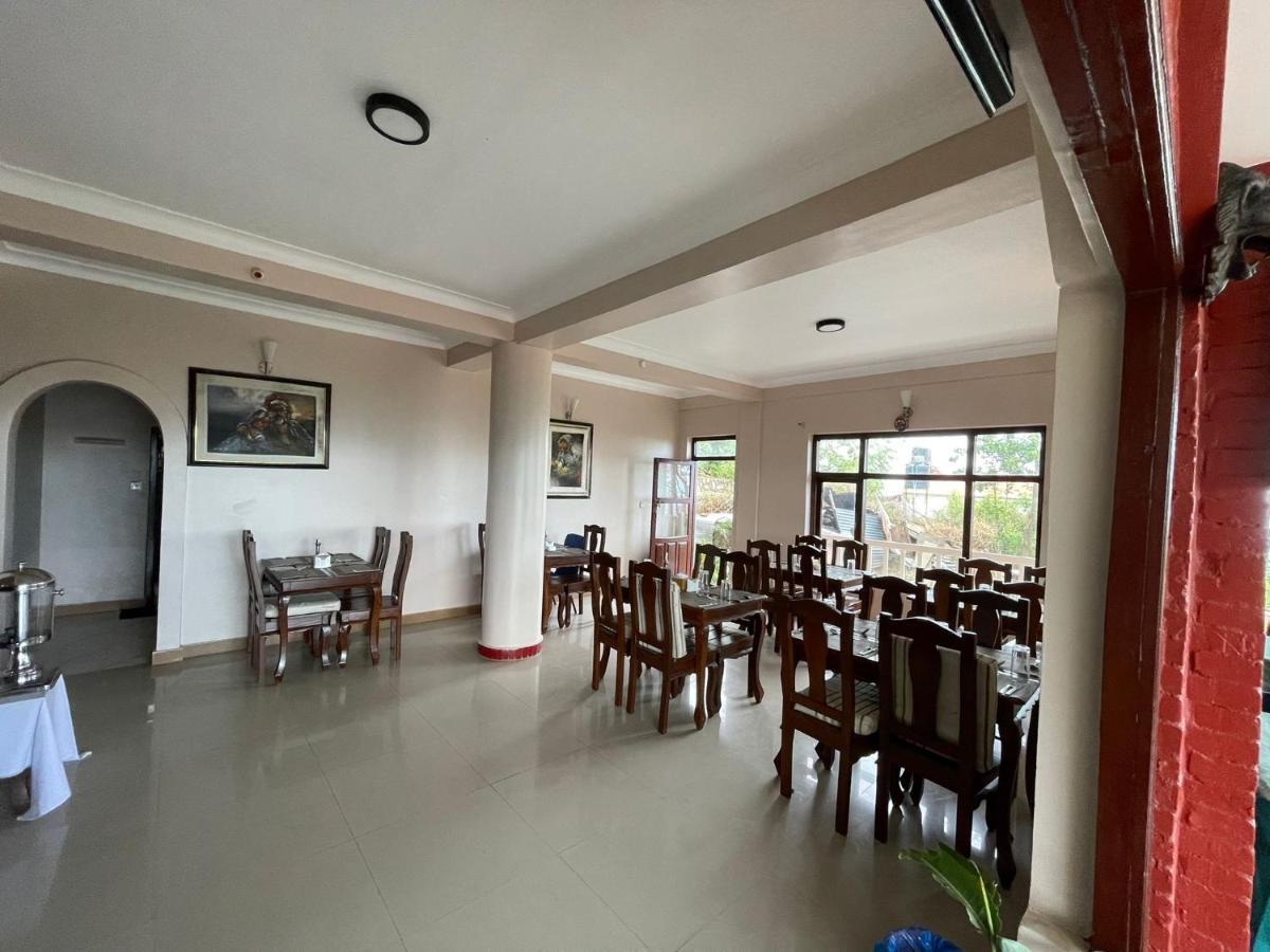 Mount Everest Hotel & Resort 나가르코트 외부 사진