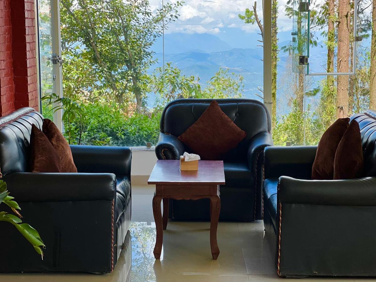 Mount Everest Hotel & Resort 나가르코트 외부 사진