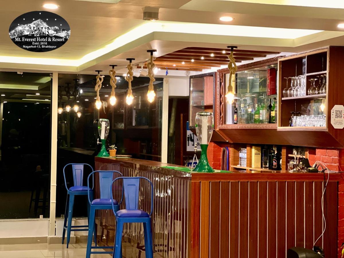 Mount Everest Hotel & Resort 나가르코트 외부 사진