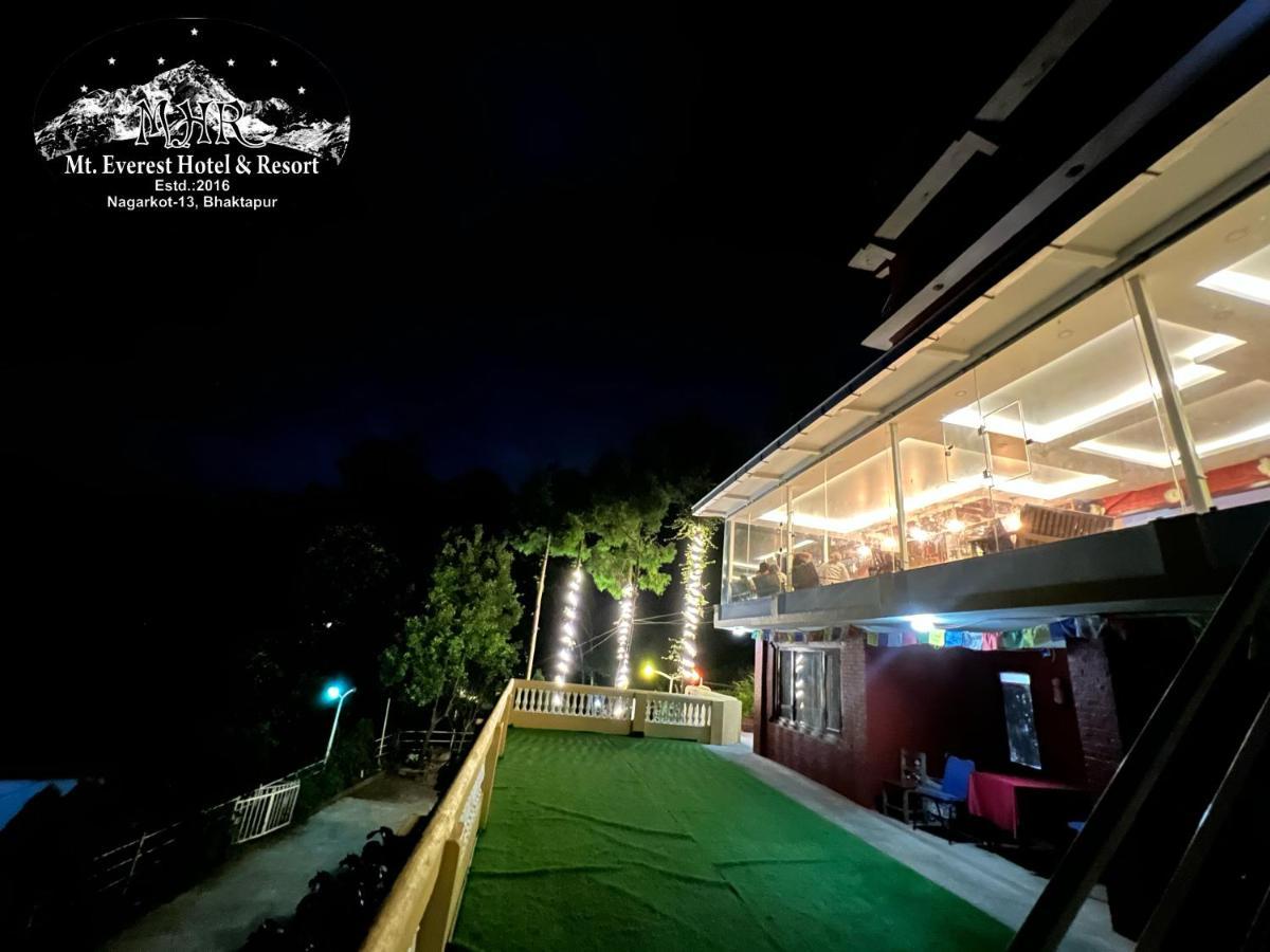 Mount Everest Hotel & Resort 나가르코트 외부 사진
