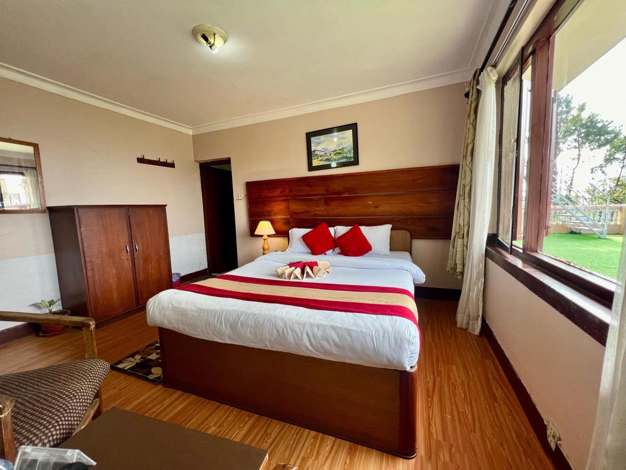 Mount Everest Hotel & Resort 나가르코트 외부 사진