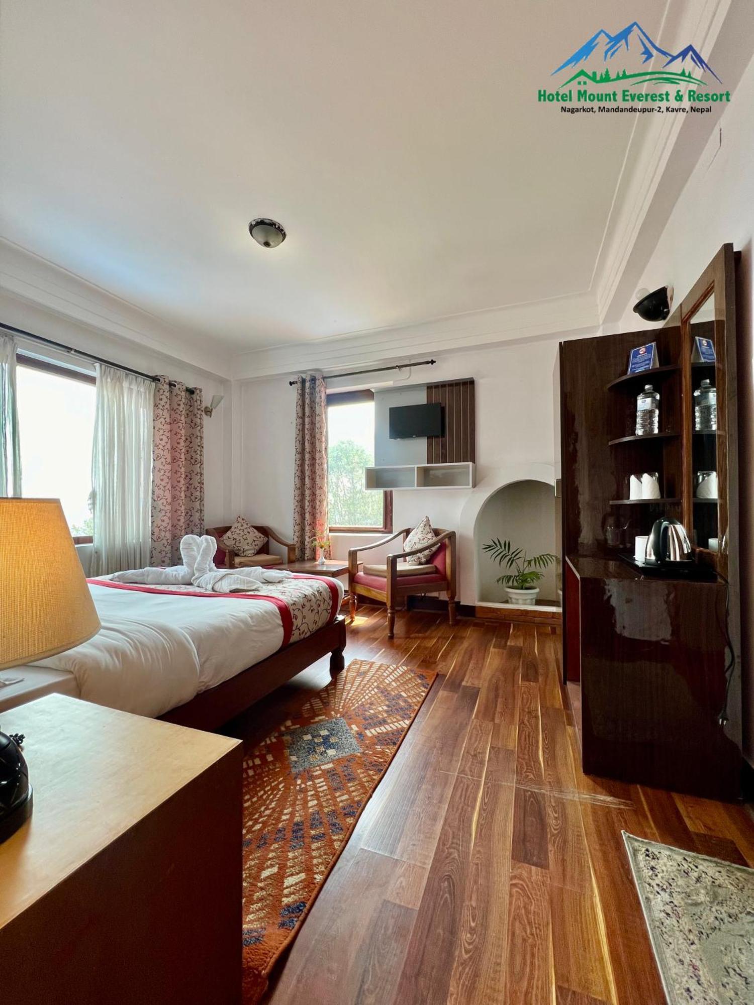 Mount Everest Hotel & Resort 나가르코트 외부 사진